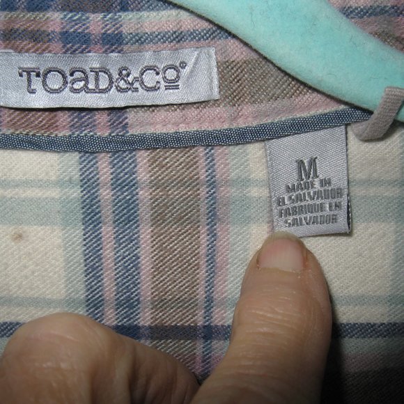Woman's Toad and Company shirt - Picture 5 of 5